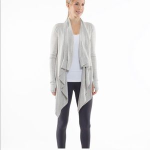 Lululemon live healthy wrap sand dune